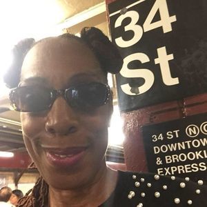 Meet your Posher, Linda